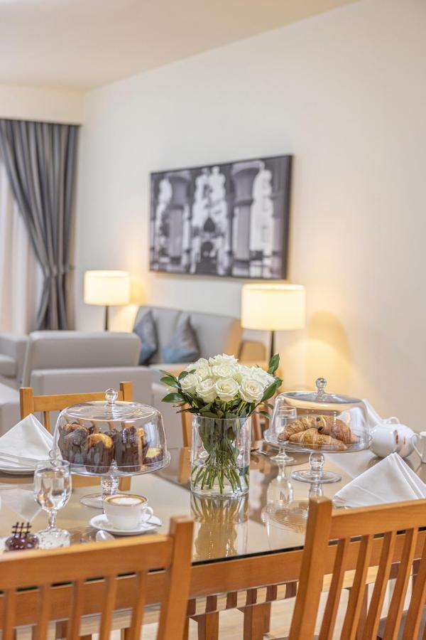 Golden Sands Suites Dubai Eksteriør bilde